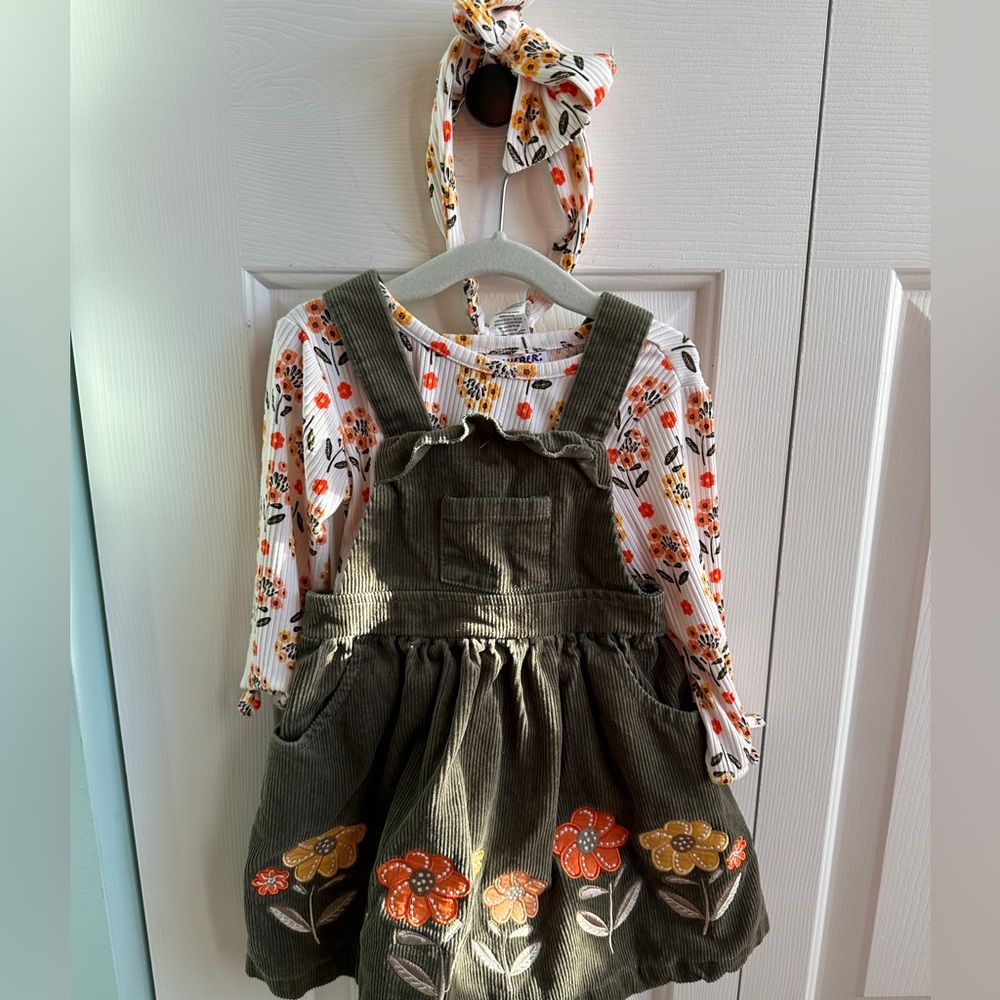 Corduroy overall dress with appliqués matching set